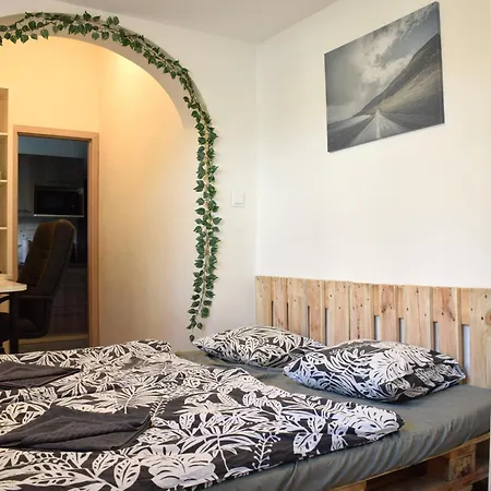 Charming Flat, Steps From Castle - Historic Part Daire Bratislava
