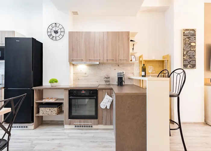 Apartament Charming Flat, Steps From Castle - Free Parking